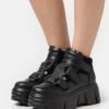 Steve Madden Trimmers - Sneakers Hoog - Black -Dames Schoenenwinkel 1130d9d36dbb4ea0b0fde4caefce75f6