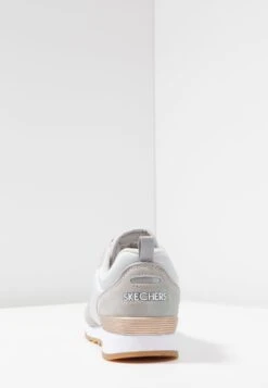 Skechers Sneakers Laag - Light Grey -Dames Schoenenwinkel 3234c6e42c2a4cc48b396c45fcf18dad