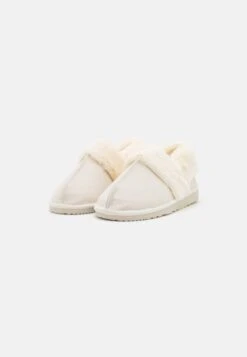 Pier One Pantoffels - White -Dames Schoenenwinkel 3d24649a22144e62b50d5c178dda582a