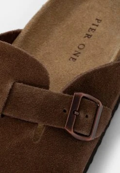 Pier One Leather Unisex - Pantoffels - Brown -Dames Schoenenwinkel 47364cdc1dcd4794860a5f6810594e6c