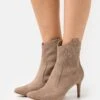Anna Field Enkellaarsjes Met Hoge Hak - Taupe -Dames Schoenenwinkel 6a0c670a6ddd4b1a800dc2ddc78681fe