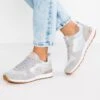 Skechers Sneakers Laag - Light Grey -Dames Schoenenwinkel 87a133a252504af8b0744f793344e974