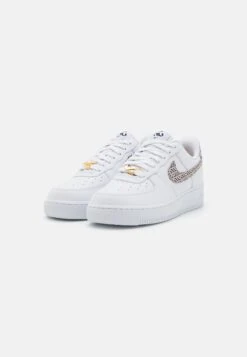 Nike Sportswear Womens Air Force 1 Lx 2 - Sneakers Laag - White/Hemp/Black 10 Nike Sportswear Womens Air Force 1 Lx 2 - Sneakers Laag - White/Hemp/Black -Dames Schoenenwinkel 9869a95b60964003abf7ea18e45c31af