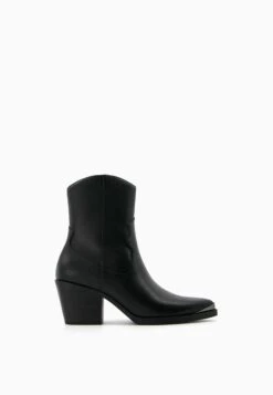 BERSHKA Heeled With Metallic Toe - Cowboy-/Bikerlaarsjes - Black -Dames Schoenenwinkel aa55e44a5fcc4e98b9cc58b850cd757b