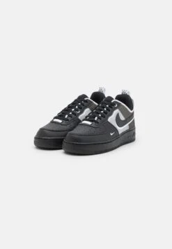 Nike Sportswear Air Force 1 React Unisex - Sneakers Laag - Black/White 9 Nike Sportswear Air Force 1 React Unisex - Sneakers Laag - Black/White -Dames Schoenenwinkel bedaedd790954e628e0623fd355c4dd2