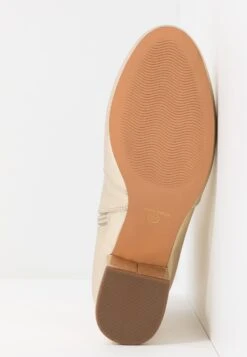 Anna Field Korte Laarzen - Gold -Dames Schoenenwinkel c469a4e915e944edacb7db551c6d118c