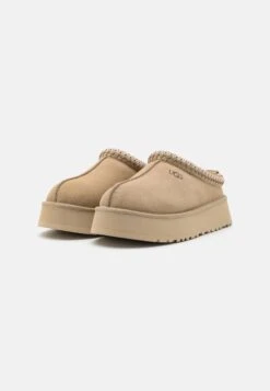 Ugg Tazz - Pantoffels - Mustard Seed -Dames Schoenenwinkel caf80238949643359e76e113aea53164