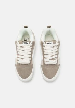 Vans Knu Skool Unisex - Skateschoenen - Beige/Light Brown/White -Dames Schoenenwinkel da6bd36bf9d3469ea05d64d192dd8ac3