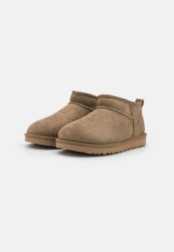 Ugg Korte Laarzen - Marrone -Dames Schoenenwinkel eb7d42414b394181ae85b6f4f39bc53d
