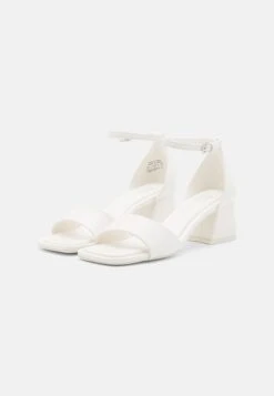 Call It Spring Vickie - Sandalen - White 10 Call It Spring Vickie - Sandalen - White -Dames Schoenenwinkel ff5ed983b9a84557bec1a4ddcc333b69